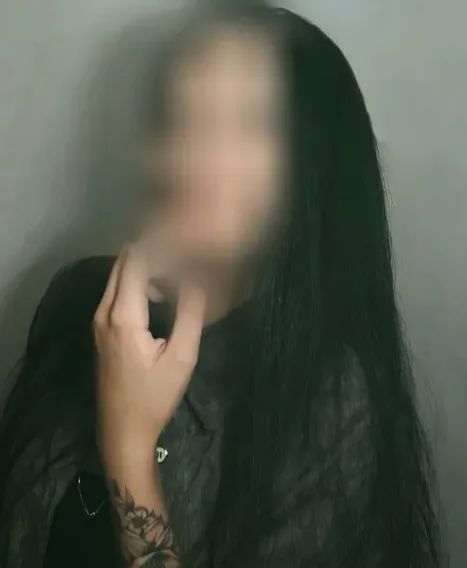 Angela, 25 anni