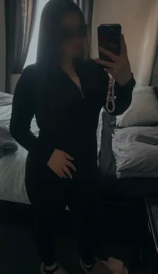 Emanuela, 25 anni