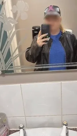 Xheni, 21 anni